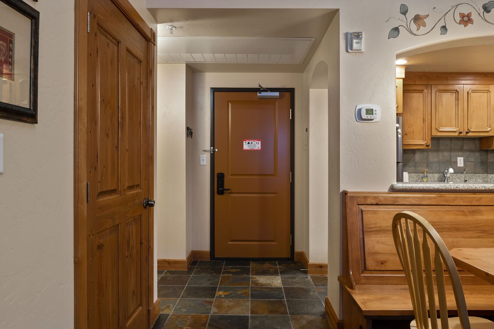 Adventure Hub~Backcountry Ski|Snowmobile|Scuba Diving Villa 3049-1
