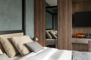 Suíte executiva | Lençóis italianos Frette, roupas de cama premium, edredons de pluma
