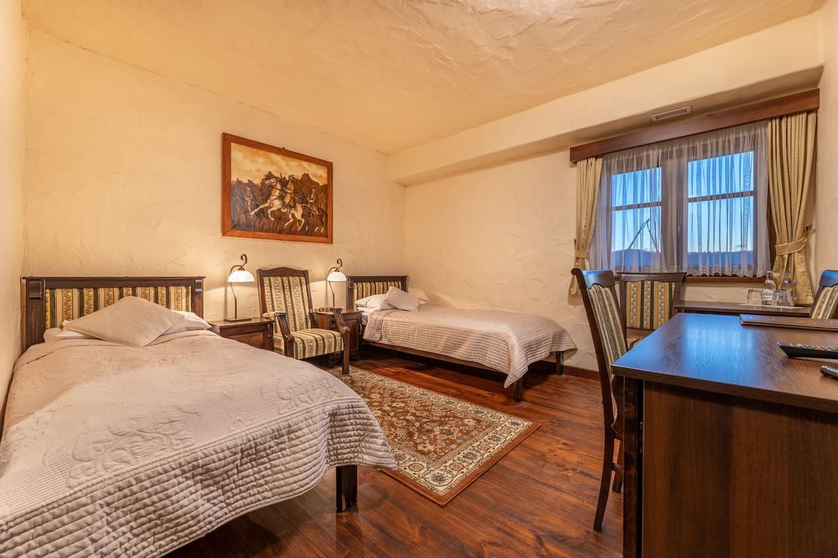 Twin Room | 1 bedroom, free WiFi, bed sheets