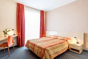 Comfort-Doppelzimmer, Seeblick | Zimmersafe, Verdunkelungsvorhänge, schallisolierte Zimmer
