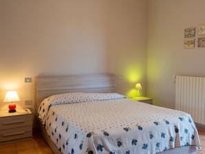 6 chambres, lit de bébé portatif, accès au Wi-Fi (inclus)