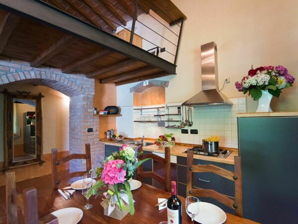 Four, lave-vaisselle, congélateur