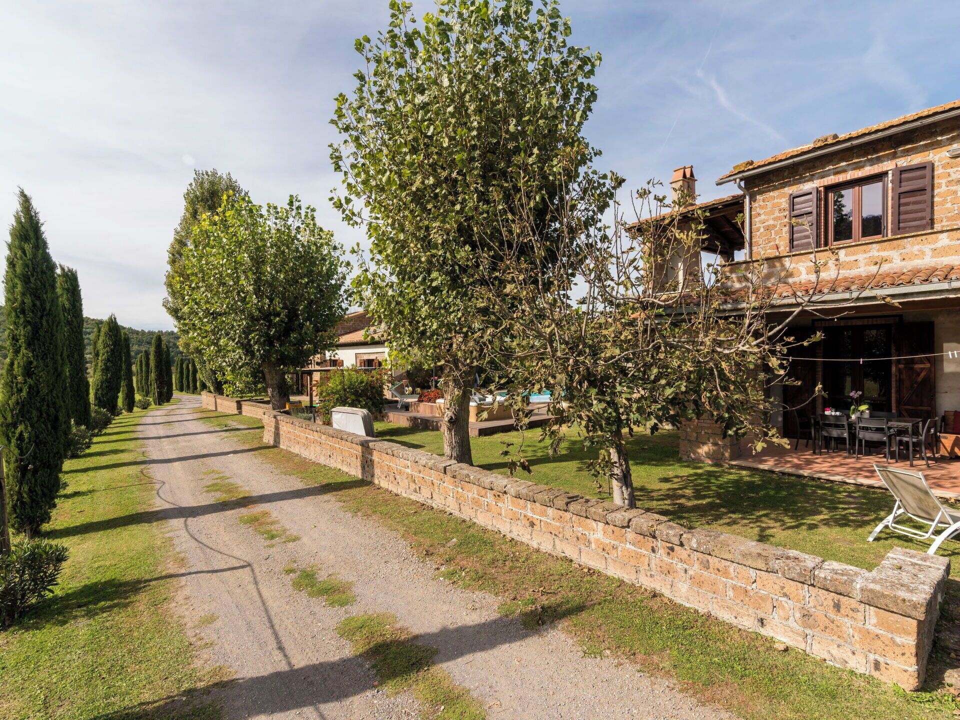 Backstein, Estate, Garten, Vorort, Garten, Auffahrt, Landscaping, Hazienda, Bauernhaus, Villa
