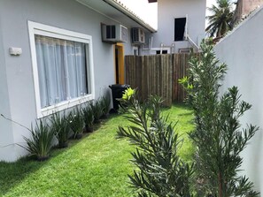 المنطقة المحيطة بالمنشأة