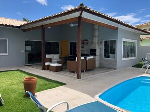 Utomhuspool