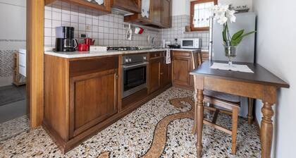 Beautiful villa for 7 people with WIFI, A/C, TV and terrace