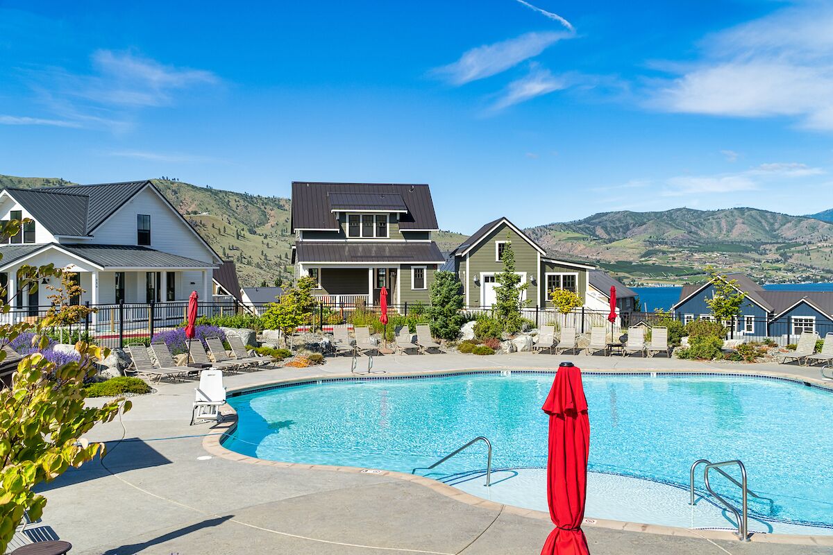 Welcome to Poolside Vista at Lake Chelan