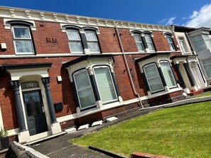 Front of property - Norton Serviced Apartments (Stockton-on-Tees)