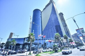 Parking - Premium apartments with sea view. (Batumi)