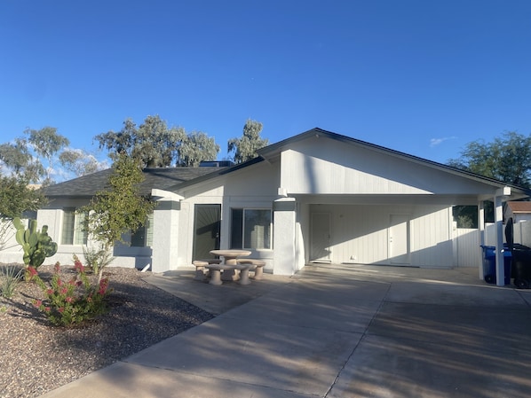 Exterior - Spring Training 3B/2B close to everything (Mesa)