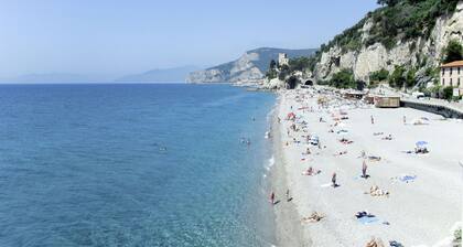 Lovely apartment for 9 people with TV and pets allowed