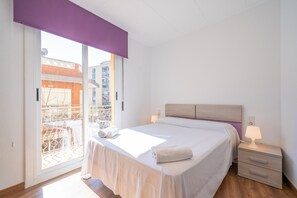 2 chambres, fer et planche à repasser, Wi-Fi gratuit, draps fournis