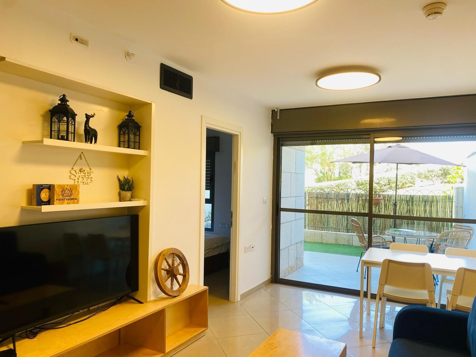 Smart-TV, Videospielkonsole, Netflix, Streaming-Dienste