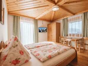 3 bedrooms, free WiFi