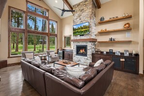 Smart TV, fireplace, table football, ping pong