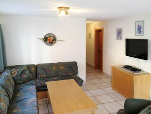 TV, DVD player