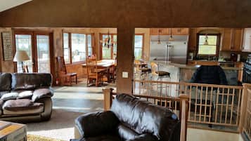 Smart TV, fireplace, DVD player, books