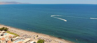 Luxury Suites | Modern Athina Suites In Platanias with Pool