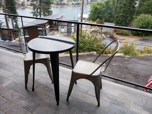 Outdoor dining - Modern Riverview Home (Coeur d'Alene)