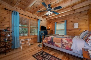 2 bedrooms, iron/ironing board, free WiFi, bed sheets - Lake Lure- Bluebird Cabin-Exceptional! Private Lake with Beach access. Fenced (Lake Lure)