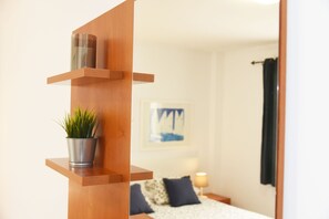 2 bedrooms, desk, iron/ironing board, travel cot - Las Nasas 1º, Cozy apartment near the beach (Arinaga)