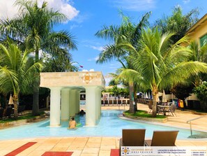 Indoor pool, outdoor pool - Lacqua di Roma Hotel with Water Park and Flats complete with Kitchen (Caldas Novas)