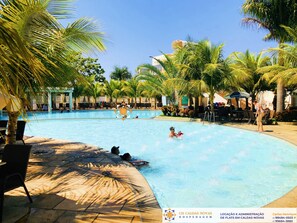 Innenpool, Außenpool