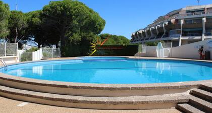 Studio 4 people, with swimming pool, WIFI, 400m Port-Camargue beach