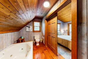 Hair dryer, towels - Waterfront cabin w/ private dock & hot tub, wood-burning fireplace, & swing (Mineral Bluff)