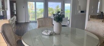 Dolphins, Sunsets & Waterfront Living – Heated Pool + Dock & Kayaks Near Beaches