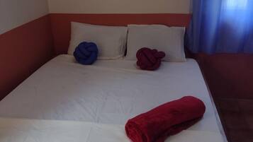 3 bedrooms, free WiFi, bed sheets