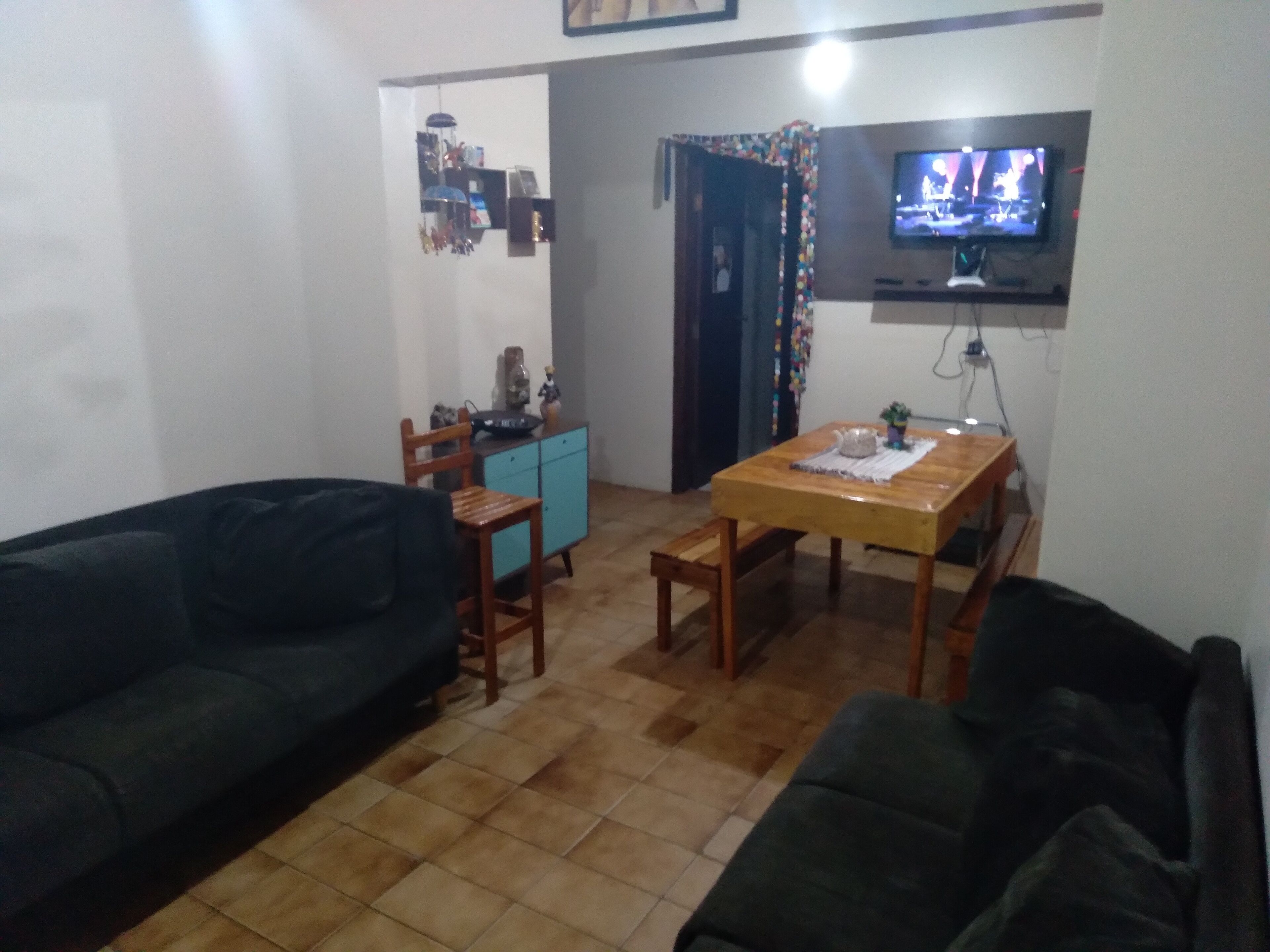 Smart TV, computer monitors