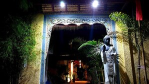 Front of property - Cinta Cottages (Gili Trawangan)