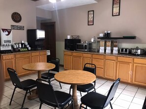 Colazione continentale inclusa, servita tutte le mattine