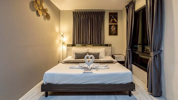 Corner Residence Side Deluxe King Bed With Smart TV