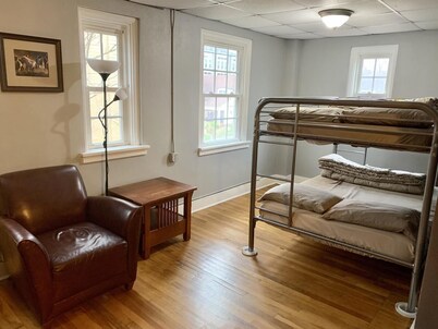 YAMAHA           Hostel