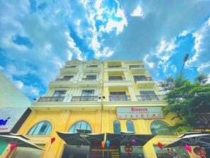 Front of property - Winston Hotel Riverside (Ho Chi Minh City)