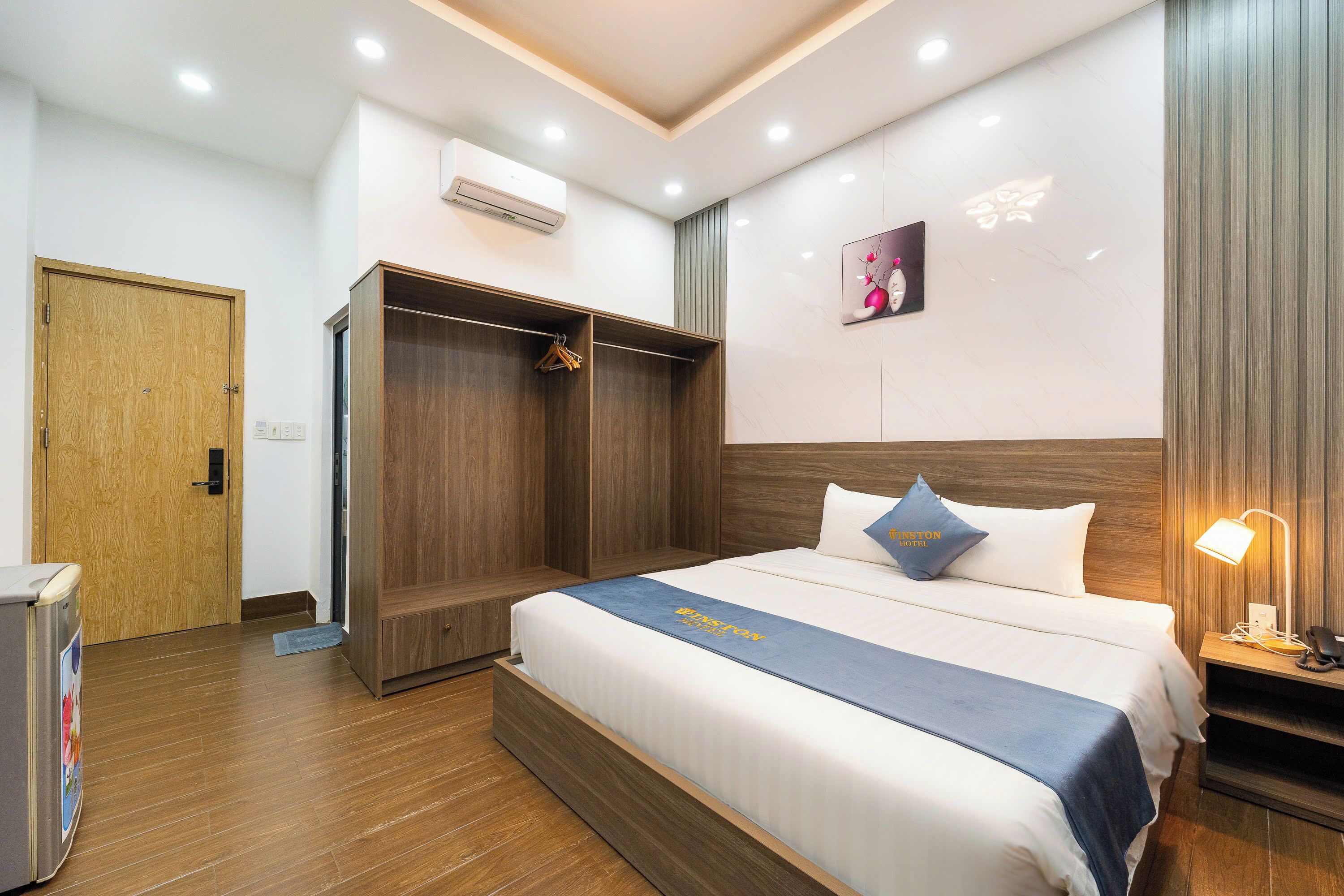 Standard Single Room | Minibar, desk, blackout drapes, free WiFi