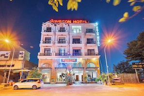 Front of property - Winston Hotel Riverside (Ho Chi Minh City)