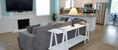 TV, Netflix, Hulu, streaming services