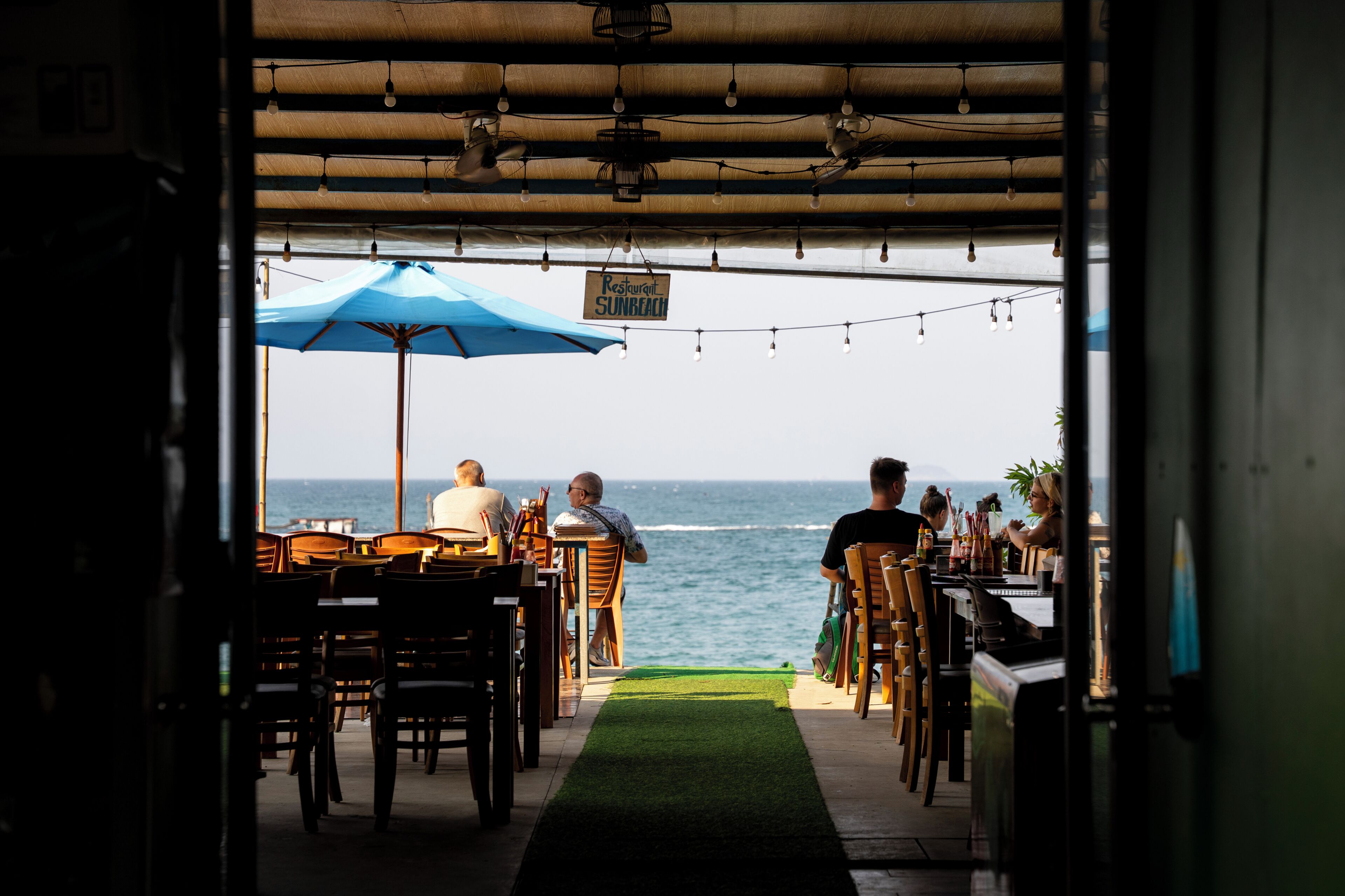 Plage à proximité, sable blanc