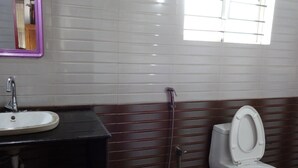 Bathroom - Hotel Madikeri Heritage (Madikeri)