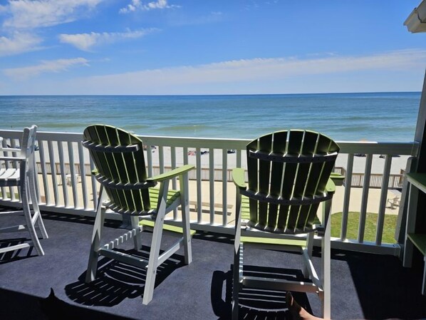 Property grounds - Mariners Watch 304 - OCEAN FRONT in Garden City Beach (Garden City)