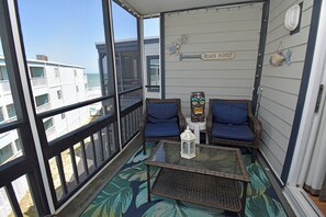 Interior - Sea Oaks 310 - Oceanfront Complex (Oceanview Unit) in Garden City Beach (Garden City)