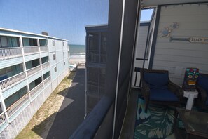 Property grounds - Sea Oaks 310 - Oceanfront Complex (Oceanview Unit) in Garden City Beach (Garden City)
