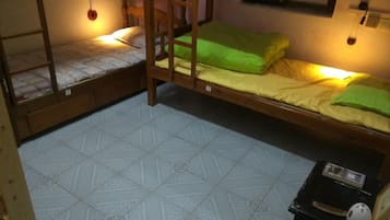 4 bedrooms, free WiFi