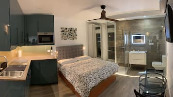 1 dormitorio, tabla de planchar con plancha, wifi gratis y ropa de cama