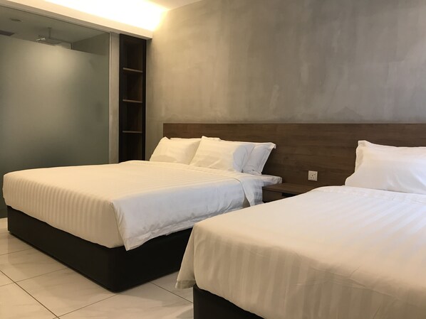 华丽三人房 | 办公桌、笔记本电脑工作区、熨斗/熨板、免费 WiFi
