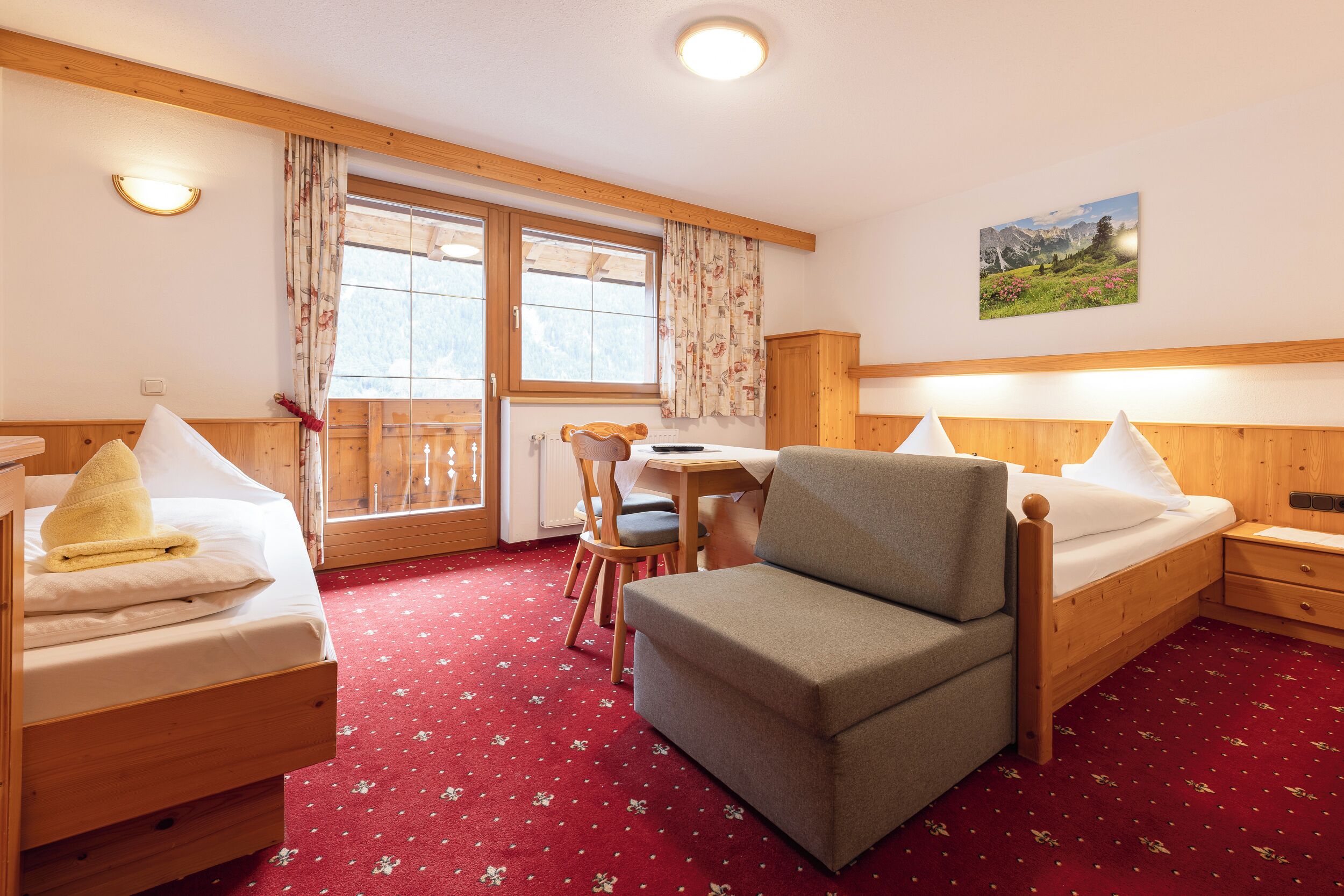 Triple Room | Minibar, in-room safe, free WiFi, bed sheets