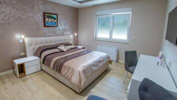 5 chambres, bureau, fer et planche Ă repasser, Wi-Fi gratuit